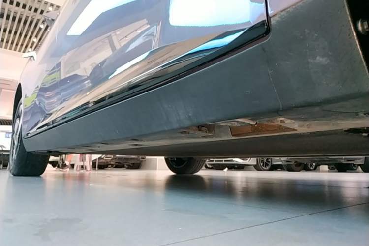 Used XPeng MONA M03 2026 Model, 610 Ultra-Long-Range Max Right Side Sill