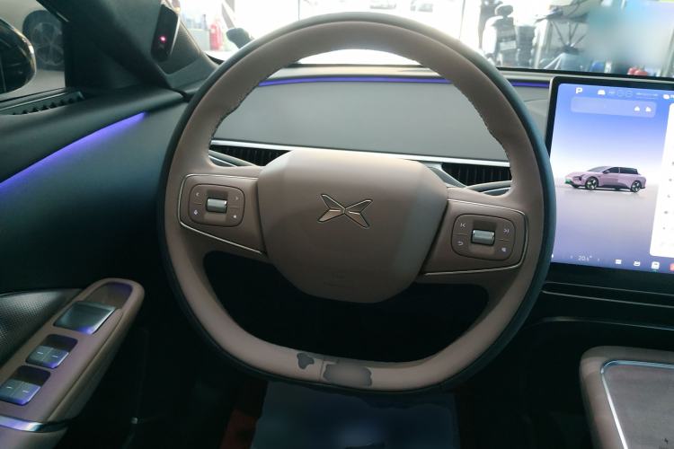 Used XPeng MONA M03 2026 Model, 610 Ultra-Long-Range Max Steering Wheel