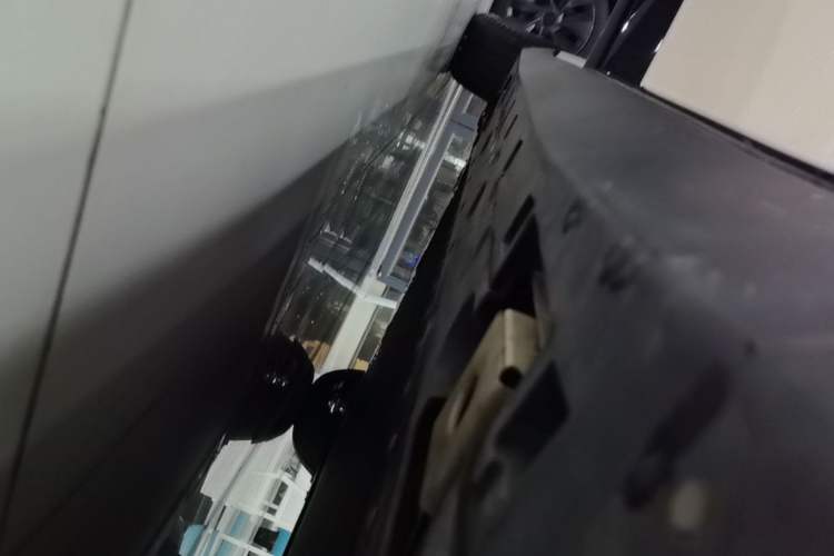 Used XPeng MONA M03 2026 Model, 510 Long-Range Max Right Side Sill