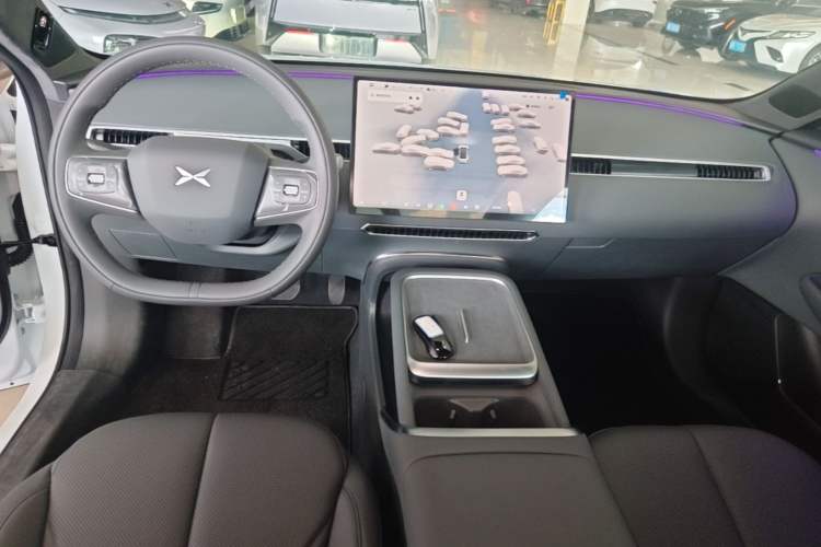 Used XPeng MONA M03 2026 Model, 510 Long-Range Max Center Console