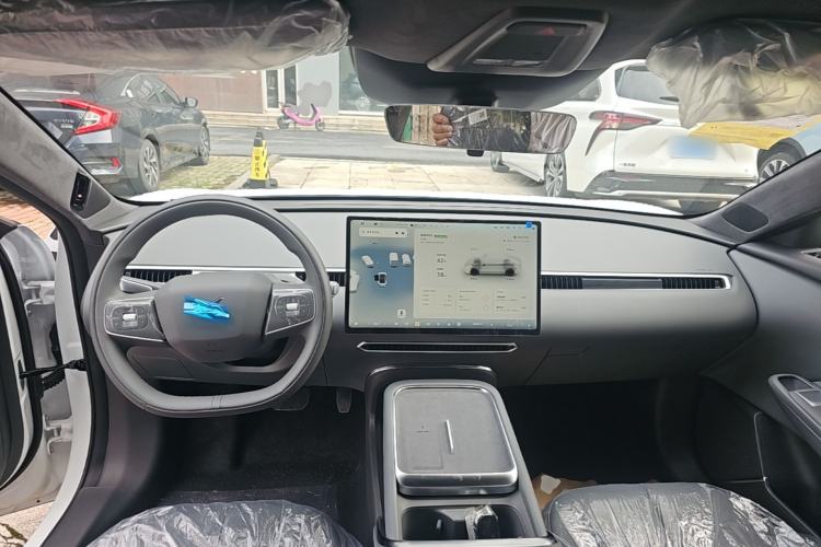 Used XPeng MONA M03 2026 Model, 610 Ultra-Long-Range Max Center Console