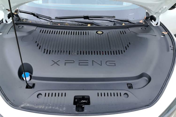 Used XPeng MONA M03 2026 Model, 610 Ultra-Long-Range Max Engine Bay