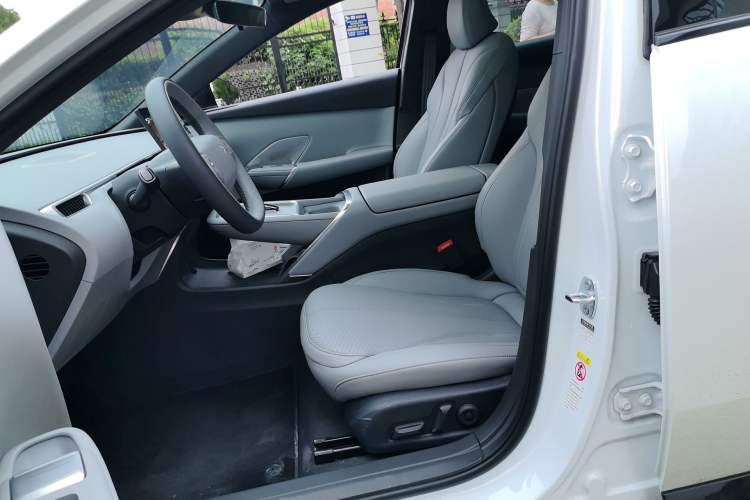 Used XPeng MONA M03 2026 Model, 610 Ultra-Long-Range Max Left Front Seat
