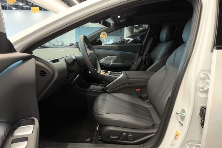Used XPeng MONA M03 2026 Model, 510 Long-Range Max Left Front Seat