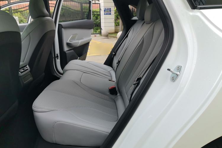 Used XPeng MONA M03 2026 Model, 610 Ultra-Long-Range Max Left Rear Seat
