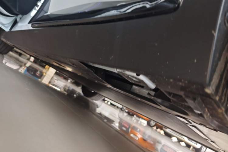 Used XPeng MONA M03 2026 Model, 510 Long-Range Max Left Side Sill