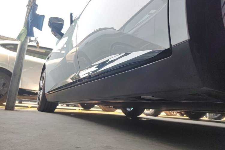Used XPeng MONA M03 2026 Model, 510 Long-Range Max Left Side Sill
