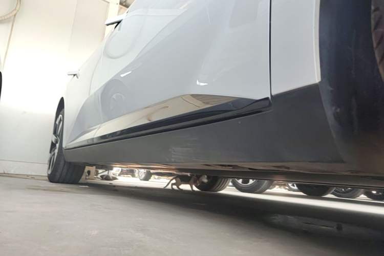 Used XPeng MONA M03 2026 Model, 510 Long-Range Max Right Side Sill