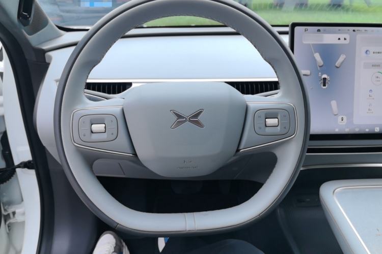 Used XPeng MONA M03 2026 Model, 610 Ultra-Long-Range Max Steering Wheel