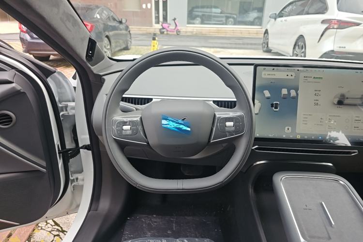 Used XPeng MONA M03 2026 Model, 610 Ultra-Long-Range Max Steering Wheel