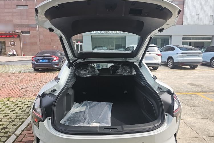 Used XPeng MONA M03 2026 Model, 610 Ultra-Long-Range Max Trunk