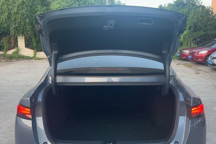 Used XPeng P5 2021 600P Interior 10
