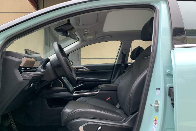 Used XPeng P5 2021 600P Interior 4