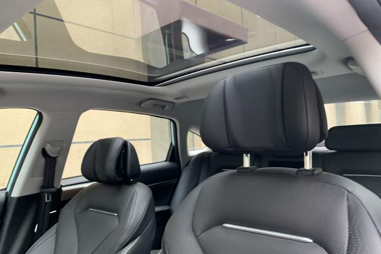 Used XPeng P5 2021 600P Interior 8