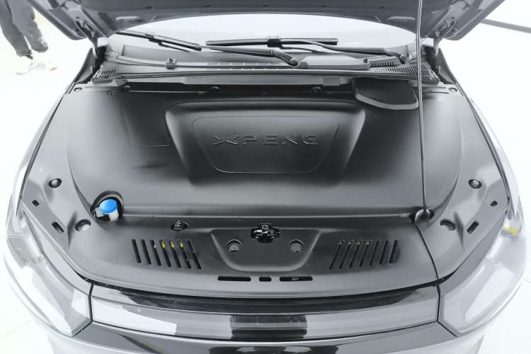 Used XPeng P5 2022 550E Engine Bay