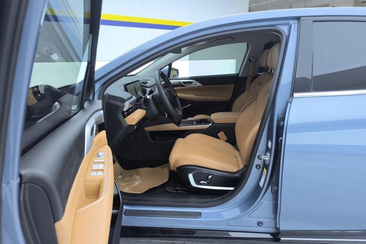 Used XPeng P5 2022 550E Left Front Seat