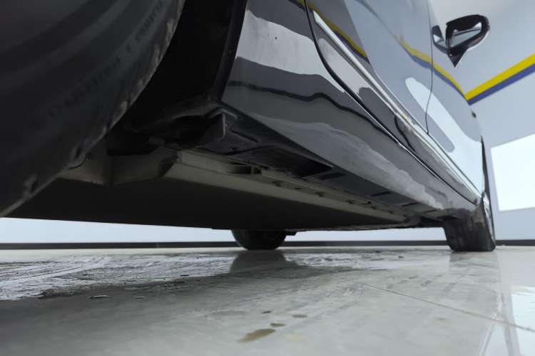 Used XPeng P5 2022 550E Right Side Sill