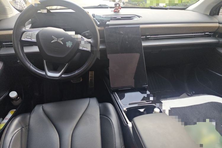 Used XPeng P5 2021 460G+ Center Console