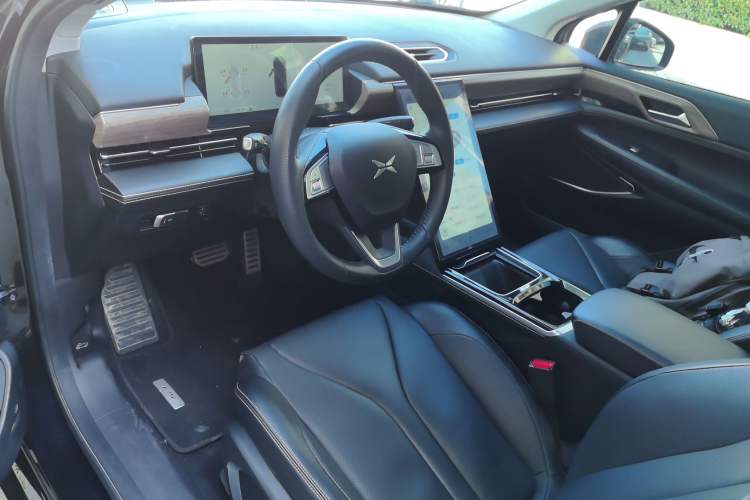 Used XPeng P5 2021 550G Center Console