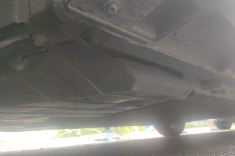 Used XPeng P5 2021 460G Chassis Front Left