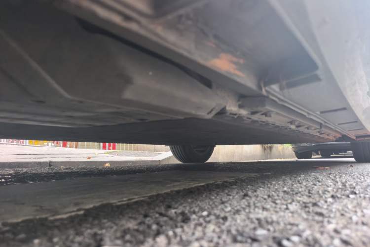 Used XPeng P5 2021 460E Chassis Front Left