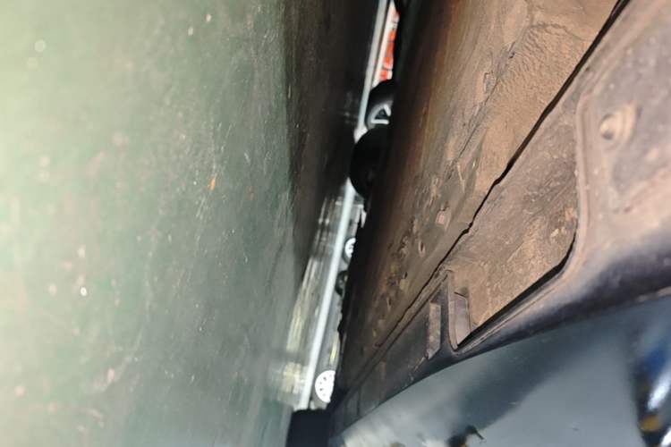 Used XPeng P5 2021 460G Chassis Rear Right