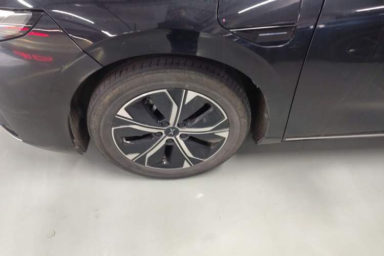 Used XPeng P5 2021 550G Exterior 4