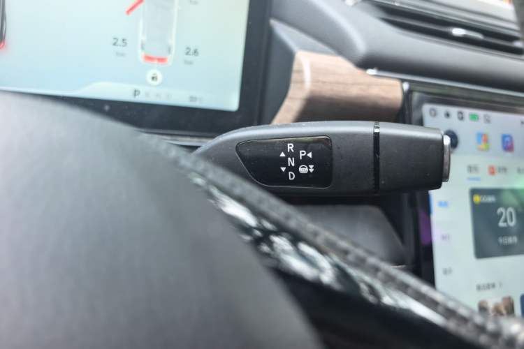 Used XPeng P5 2021 460E Gear Lever