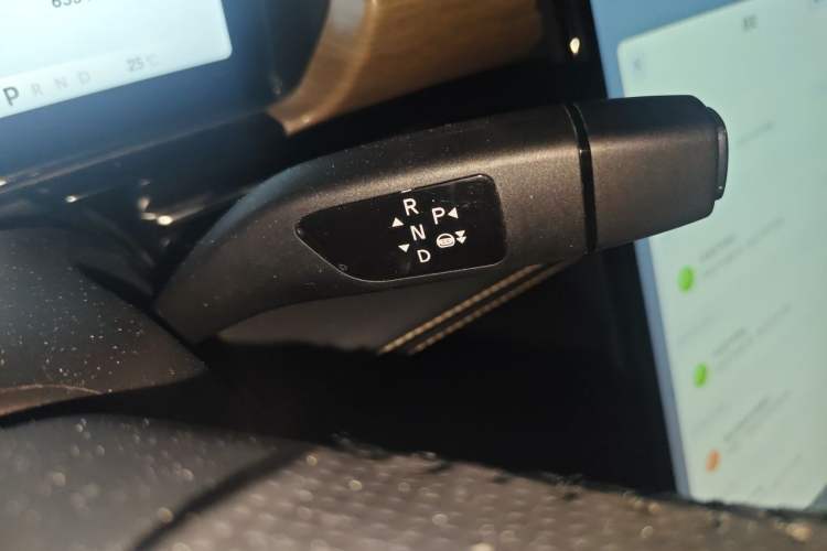 Used XPeng P5 2021 460G+ Gear Lever