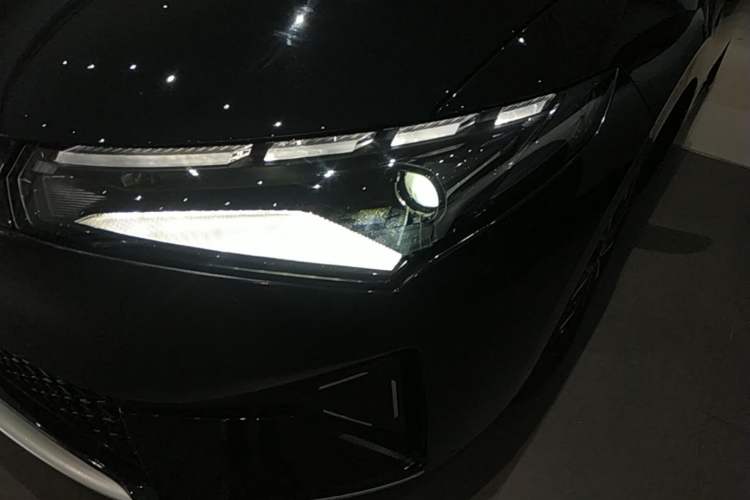 Used XPeng P5 2021 460G+ Left Front Headlight