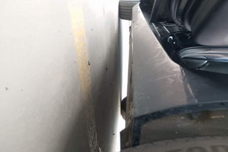 Used XPeng P5 2021 550P Left Side Sill