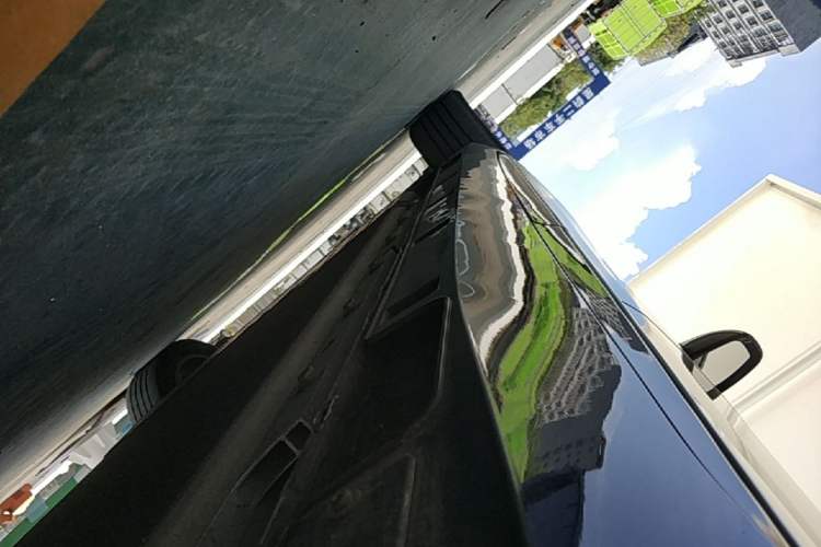 Used XPeng P5 2021 550G Left Side Sill