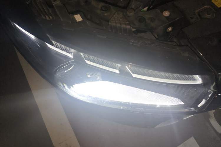 Used XPeng P5 2021 460G+ Right Front Headlight