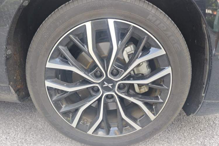 Used XPeng P5 2021 460G+ Right Front Wheel Hub