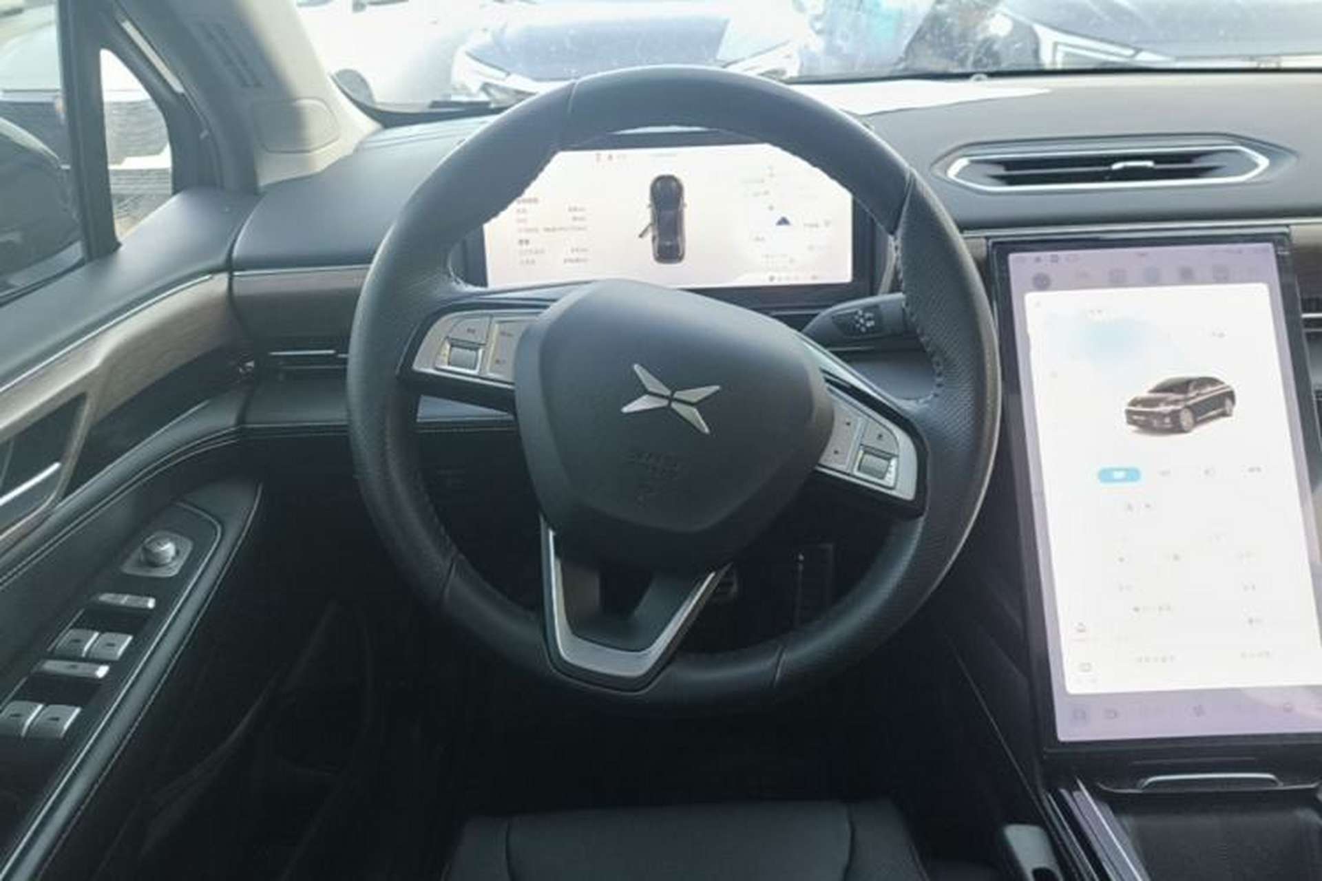 Used XPeng P5 2021 550G Steering Wheel
