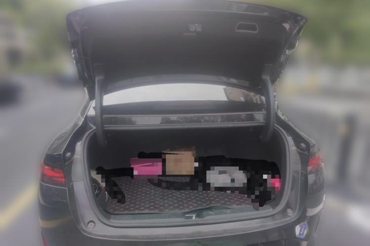 Used XPeng P5 2021 460G Trunk