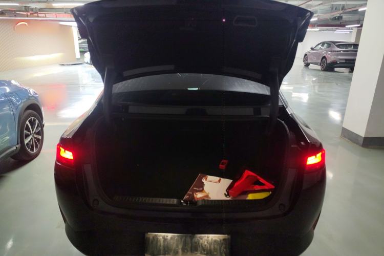 Used XPeng P5 2021 550G Trunk