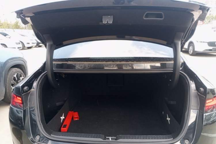 Used XPeng P5 2021 550P Trunk