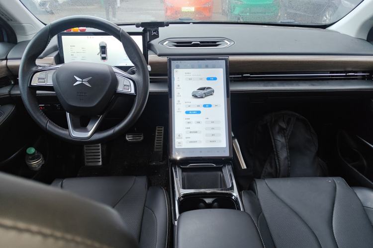 Used XPeng P5 2021 550G Center Console