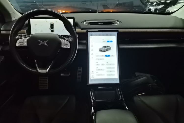 Used XPeng P5 2021 460G+ Center Console