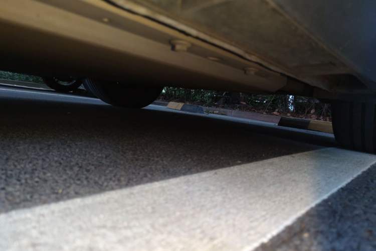 Used XPeng P5 2021 550E Chassis Front Left