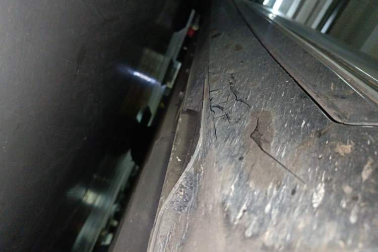 Used XPeng P5 2021 550G Chassis Rear Left