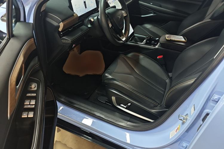 Used XPeng P5 2021 550G Driver Seat