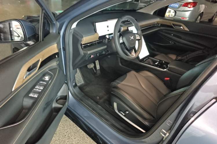 Used XPeng P5 2021 460G Driver Seat