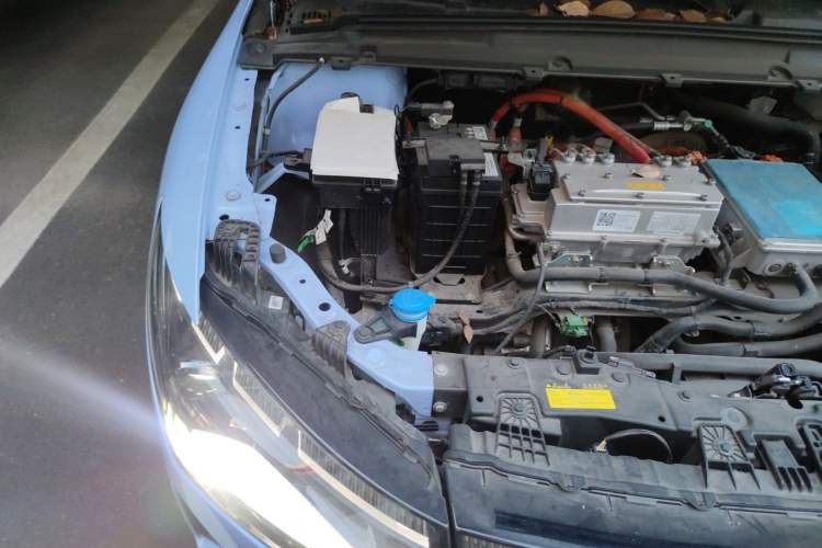 Used XPeng P5 2021 550E Engine Bay Right