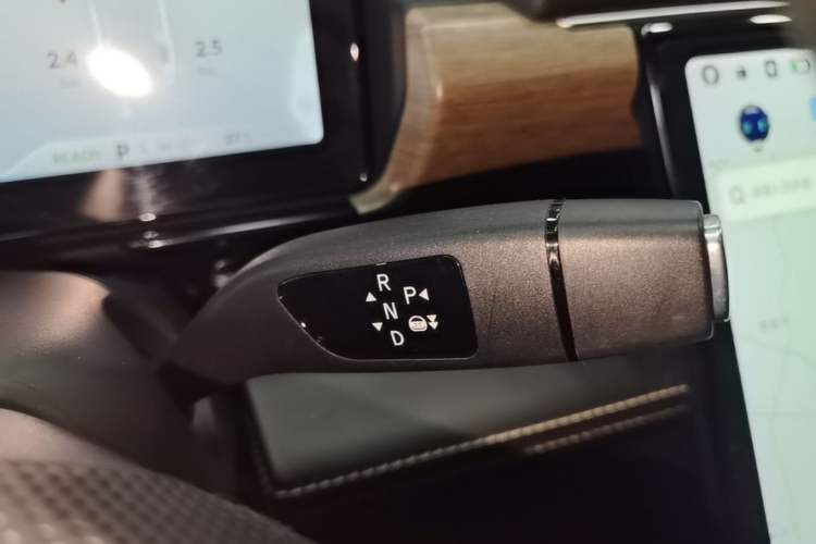 Used XPeng P5 2021 460G+ Gear Lever
