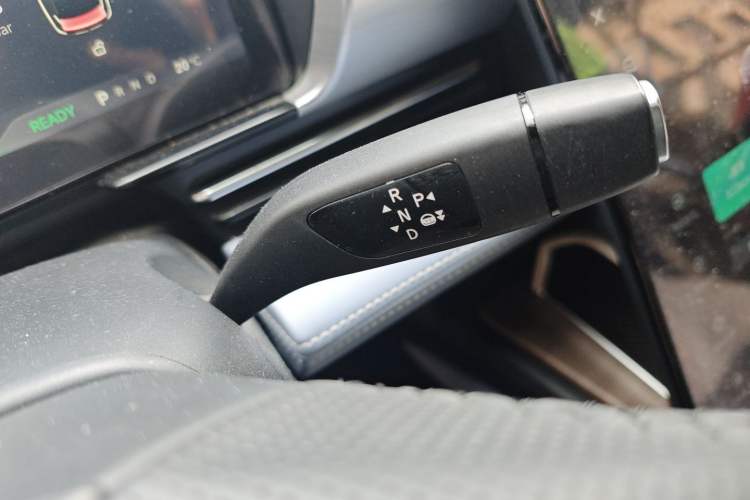 Used XPeng P5 2021 550P Gear Lever
