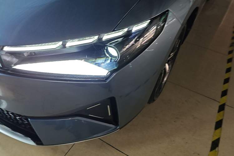Used XPeng P5 2021 550G Left Front Headlight