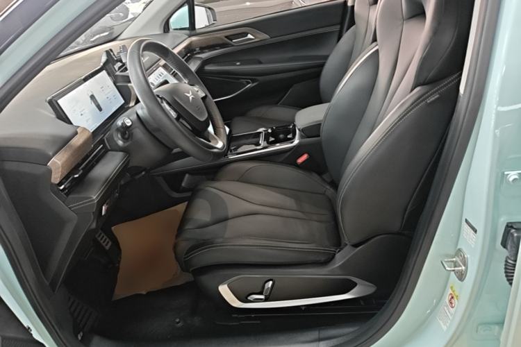 Used XPeng P5 2021 550G Left Front Seat