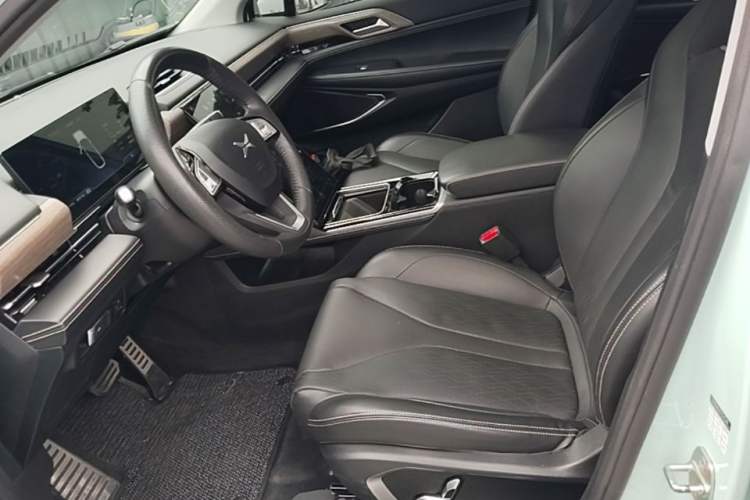 Used XPeng P5 2021 600P Left Front Seat